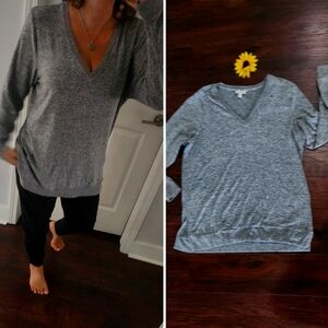 LUCKY BRAND VNECK TOP/SWEATER 🍂✨️